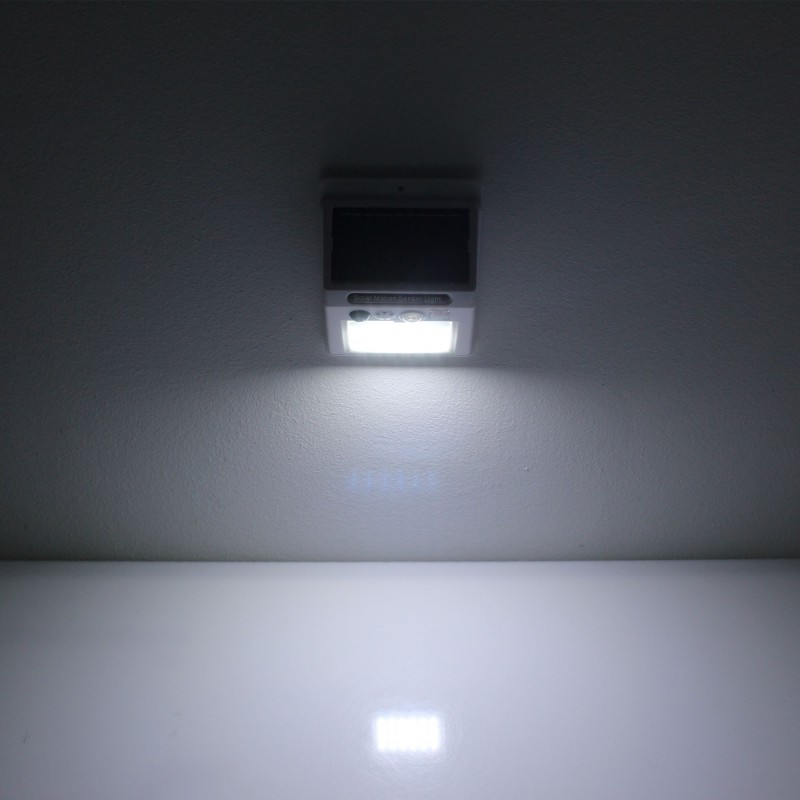 LED Ηλιακό φωτιστικό με συναγερμό κίνησης 30 SMD ψυχρό λευκό και κόκκινο φωτισμό με αισθητήρα κίνησης IP65 BK-666